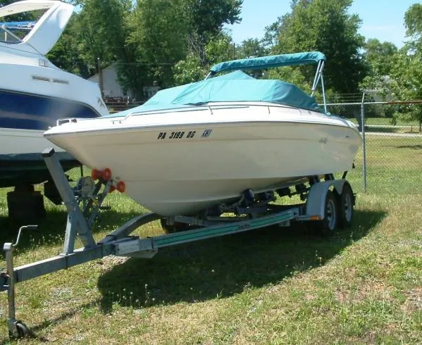 Slide: The Image of Sea Ray 210 Bow Rider 1996 - 2