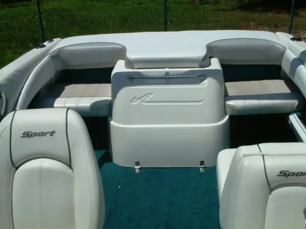 Slide: The Image of Sea Ray 210 Bow Rider 1996 - 3