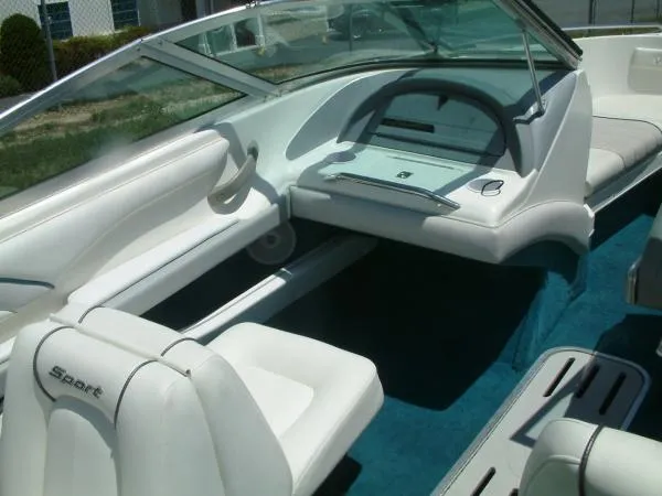 Slide: The Image of Sea Ray 210 Bow Rider 1996 - 4