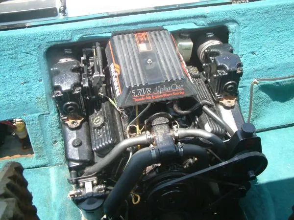 Slide: The Image of Sea Ray 210 Bow Rider 1996 - 6