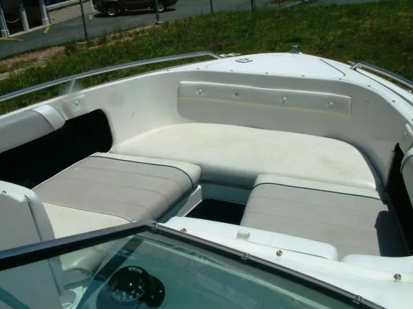 Slide: The Image of Sea Ray 210 Bow Rider 1996 - 7