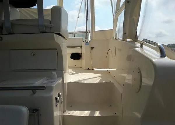 Slide: The Image of Silverton 352 Motor Yacht 1997 - 10