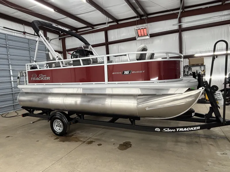 Slide: The Image of Sun Tracker Bass Buggy 16 Select 2026 - 12