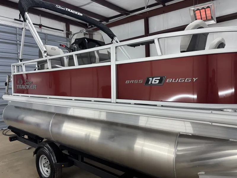Slide: The Image of Sun Tracker Bass Buggy 16 Select 2026 - 3