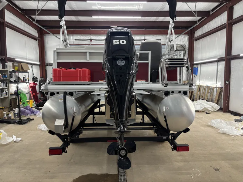 Slide: The Image of Sun Tracker Bass Buggy 16 Select 2026 - 5