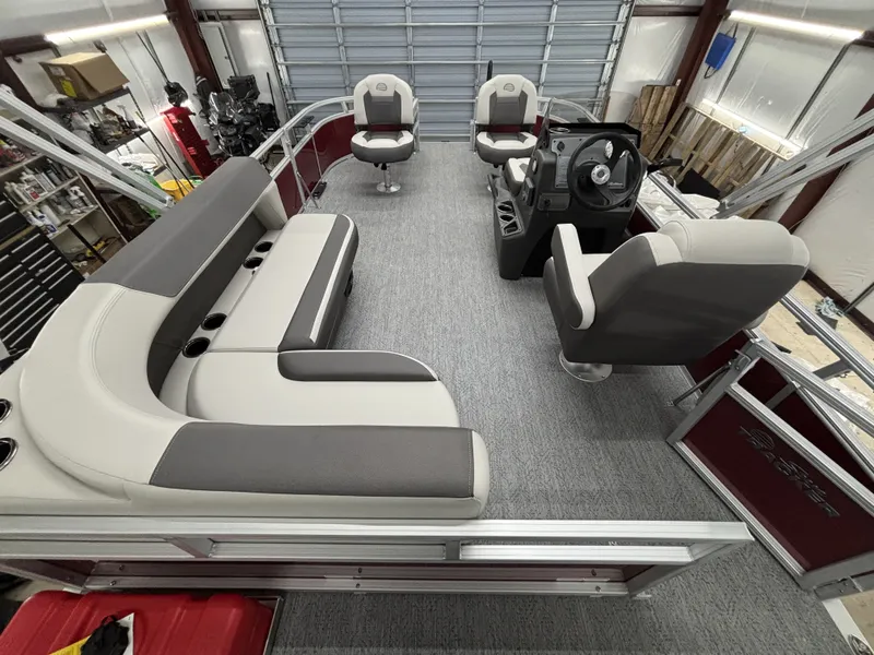 Slide: The Image of Sun Tracker Bass Buggy 16 Select 2026 - 8