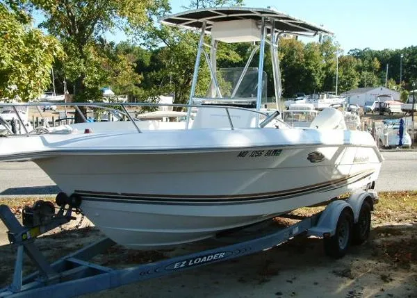 Slide: The Image of Wellcraft 210 Fisherman 2000 - 5
