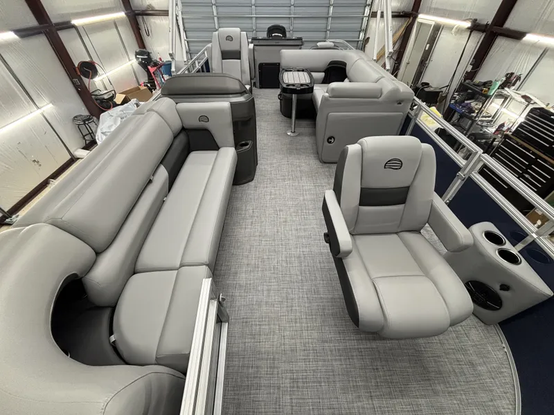 Slide: The Image of Sun Tracker SportFish 20 DLX 2026 - 4