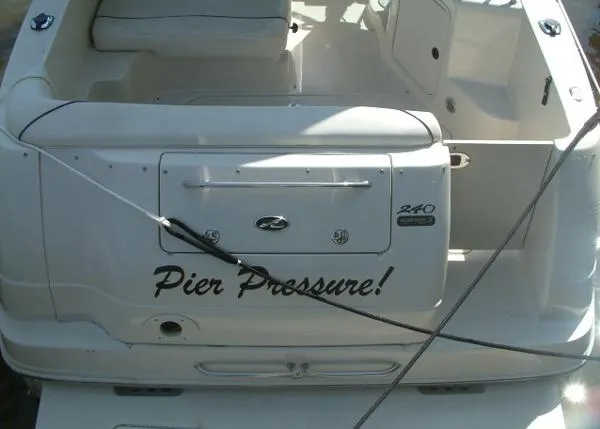 Slide: The Image of Sea Ray 240 Sundancer 2004 - 9