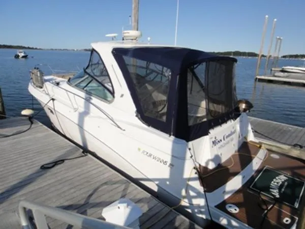Slide: The Image of Four Winns Vista 378 Cruiser 2006 - 1