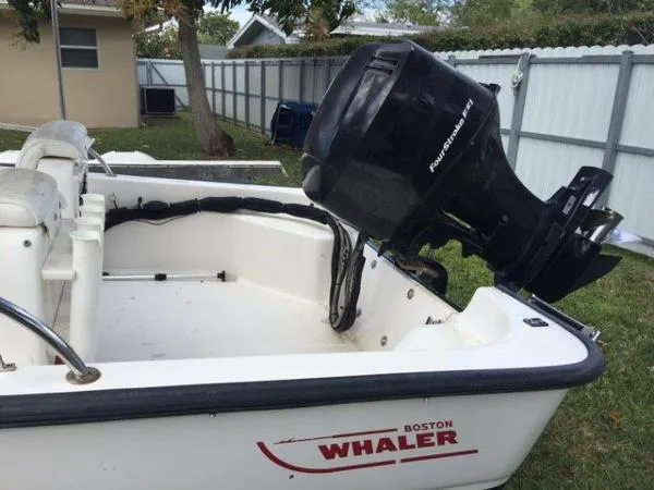 Slide: The Image of Boston Whaler 15 SPORT 2005 - 1