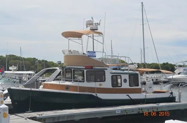 Slide: The Image of Ranger Tug R-31 2013 - 0