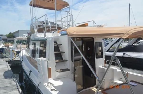 Slide: The Image of Ranger Tug R-31 2013 - 4