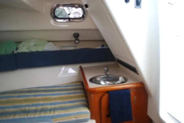 Slide: The Image of Pursuit Offshore Cuddy 2006 - 2