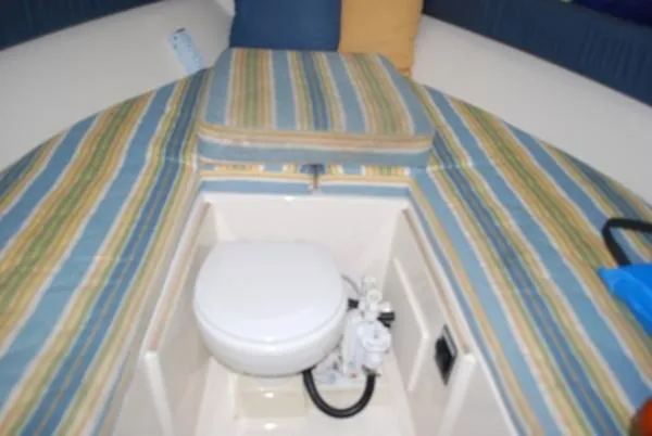 Slide: The Image of Pursuit Offshore Cuddy 2006 - 4