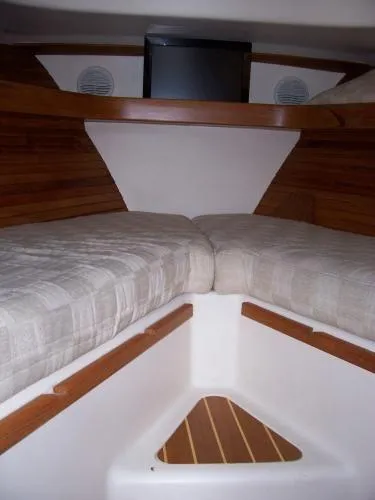 Slide: The Image of Mainship PILOTHOUSE EXPRESS 2002 - 6