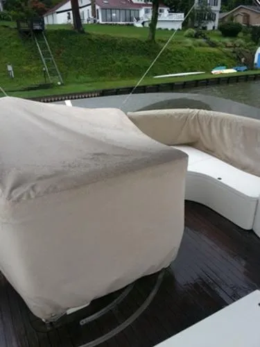 Slide: The Image of Sealine F-37 Flybridge Sedan 2002 - 11
