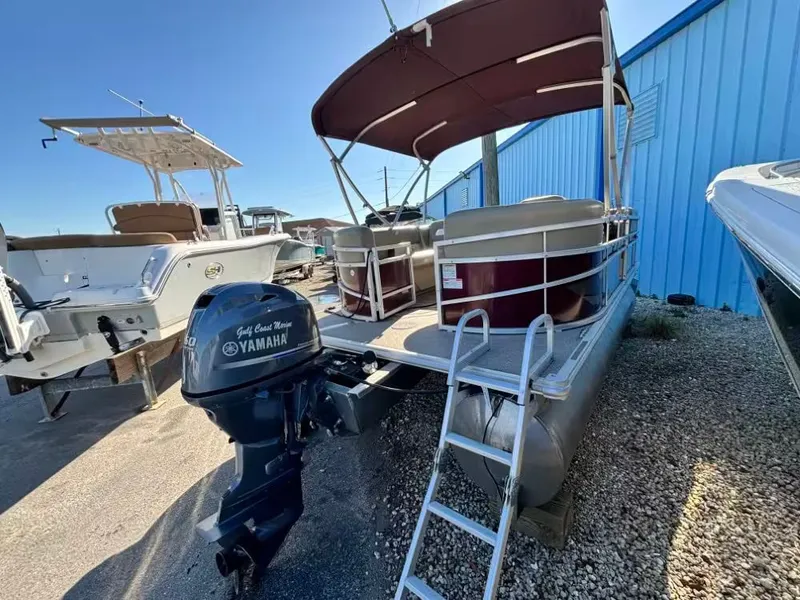 Slide: The Image of Starcraft 18 LX 2020 - 4