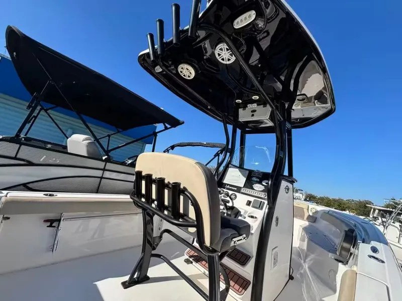 Slide: The Image of Tidewater 232 CC Adventure 2020 - 7