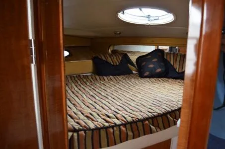 Slide: The Image of Regal COMMODORE EXPRESS 2004 - 8