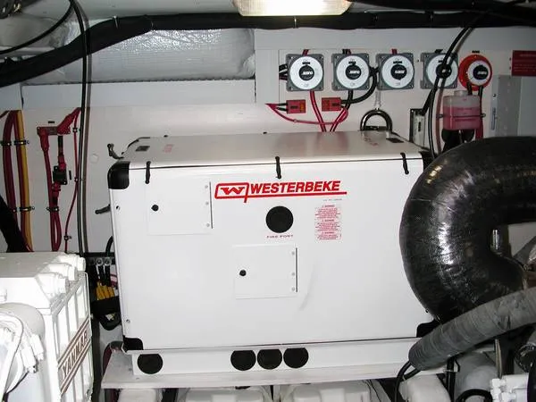 Slide: The Image of Sabre 42 Hardtop Express 2004 - 8
