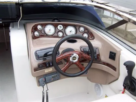 Slide: The Image of Regal 2600 LSR Bowrider 2002 - 4