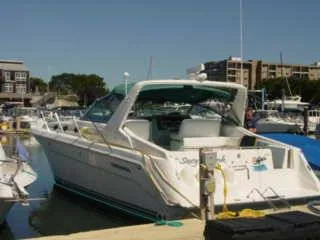 Slide: The Image of Sea Ray Express Cruiser 1994 - 0