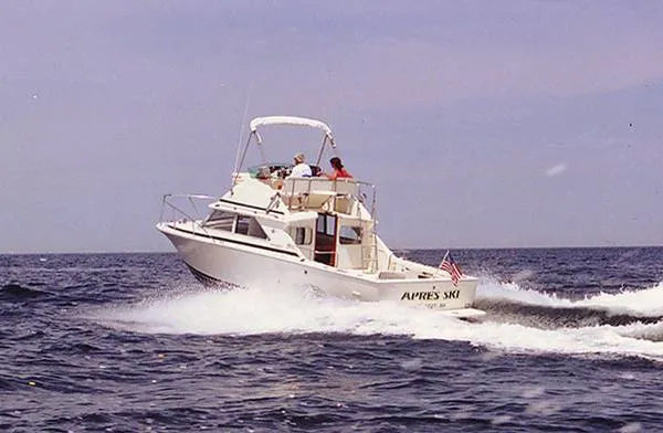 Slide: The Image of Bertram 28 Flybridge 1980 - 1