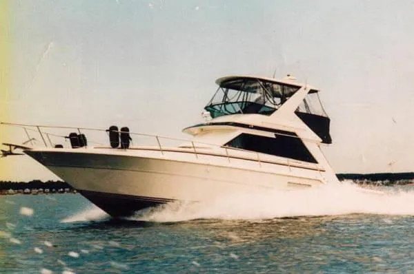Slide: The Image of Sea Ray 440 Convertible 1991 - 0