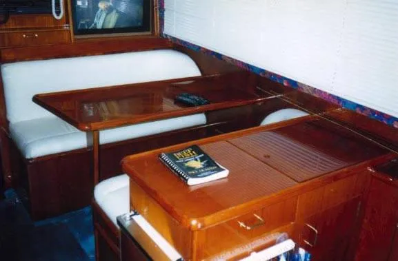 Slide: The Image of Ocean Yachts Super Sport 1989 - 1