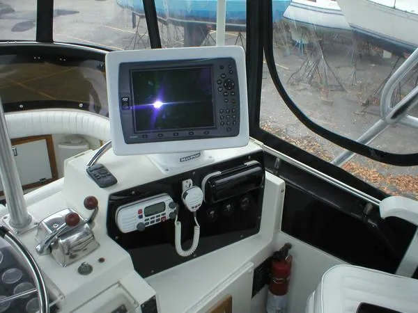 Slide: The Image of Phoenix Bass Boat 33 SFX 1988 - 2