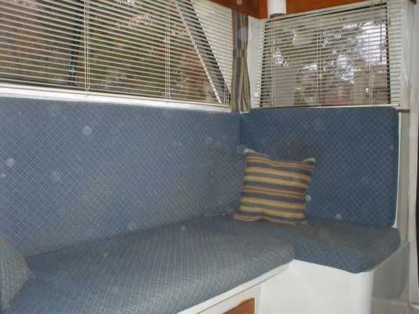 Slide: The Image of Phoenix Bass Boat 33 SFX 1988 - 4