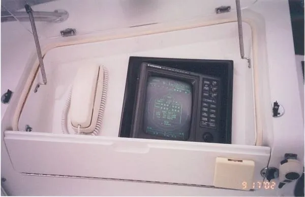 Slide: The Image of Hatteras Cockpit Motor Yacht 1994 - 9
