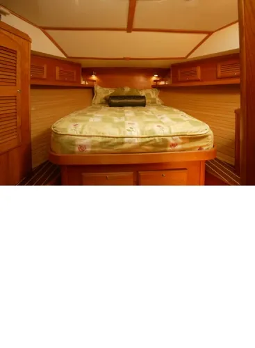 Slide: The Image of Sabreline Hardtop Express 2005 - 6