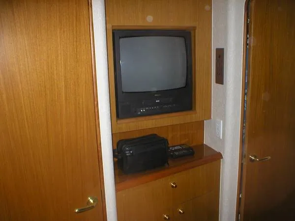 Slide: The Image of Ocean Yachts 43 Super Sport 2002 - 10