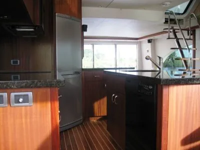 Slide: The Image of Hatteras Motor Yacht 2010 - 2