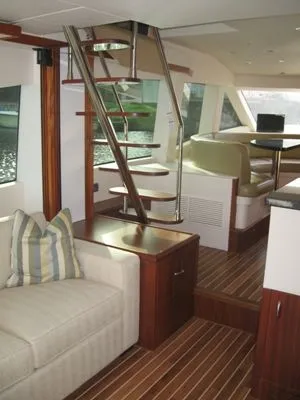 Slide: The Image of Hatteras Motor Yacht 2010 - 6