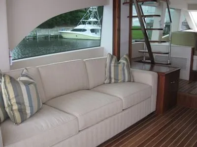 Slide: The Image of Hatteras Motor Yacht 2010 - 7