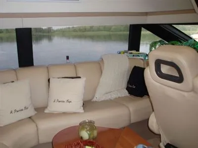 Slide: The Image of Carver Yachts Pilothouse 2000 - 6