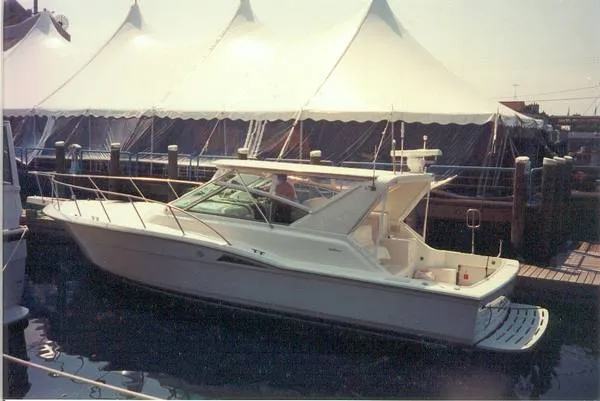 Slide: The Image of Hatteras Express 1995 - 0