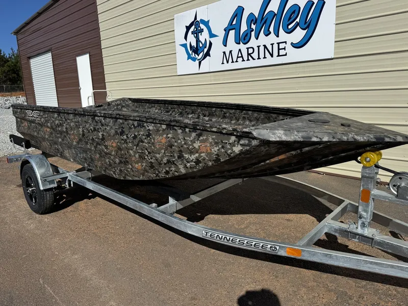 Slide: The Image of Edge Duck Boats Sportsman Series 550 2026 - 2