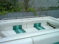 Slide: The Image of Sea Ray 330 Sundancer (Sistership) 1993 - 2