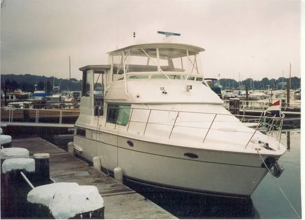Slide: The Image of Carver Yachts 455 Aft Cabin Motoryacht 1996 - 0