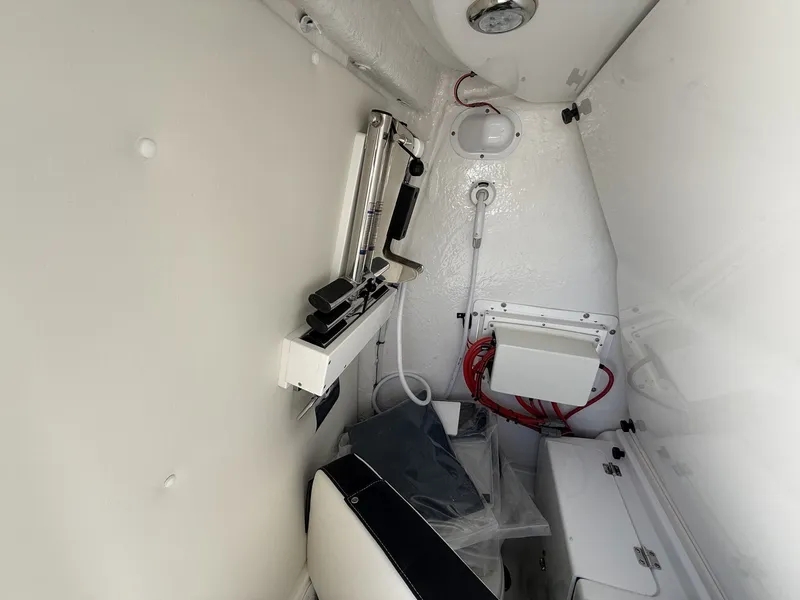 Slide: The Image of Tidewater 272 LXF 2026 - 16