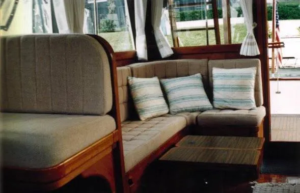 Slide: The Image of Island Gypsy Sedan 1991 - 1