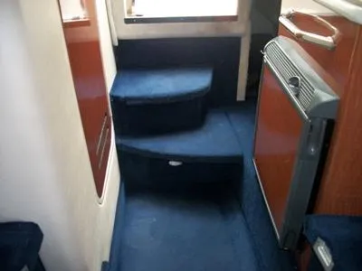 Slide: The Image of Sea Ray Sundancer 2002 - 3
