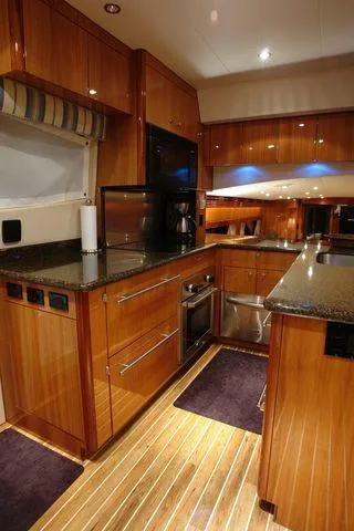 Slide: The Image of Hatteras Motor Yacht 2007 - 8