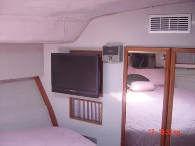 Slide: The Image of Sea Ray Express 1989 - 7
