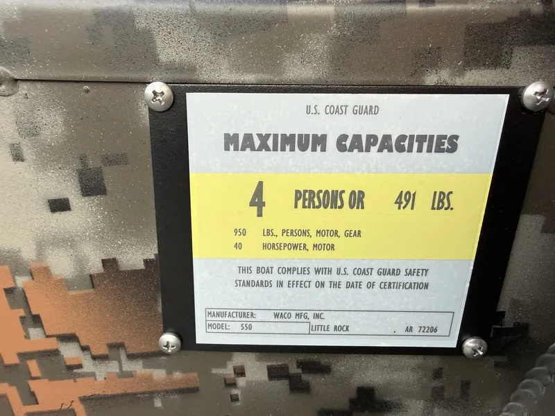 Slide: The Image of Edge Boats Sportsman Series 550 2026 - 6