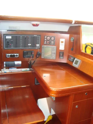 Slide: The Image of Beneteau EXCEPTIONAL CONDITION - FULLY EQUIPPED 2006 - 11